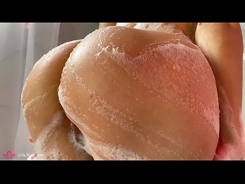 ❤️ Brunette masturboi pillua vibraattorilla intensiiviseen orgasmiin suihkussa ❤️ Pornovideo at fi.hentai-ita.ru ❌