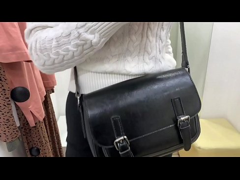 ❤️ Nuoren nartun FeralBerryn julkinen itsetyydytys dildolla sovituskopissa ❤️ Pornovideo at fi.hentai-ita.ru ❌
